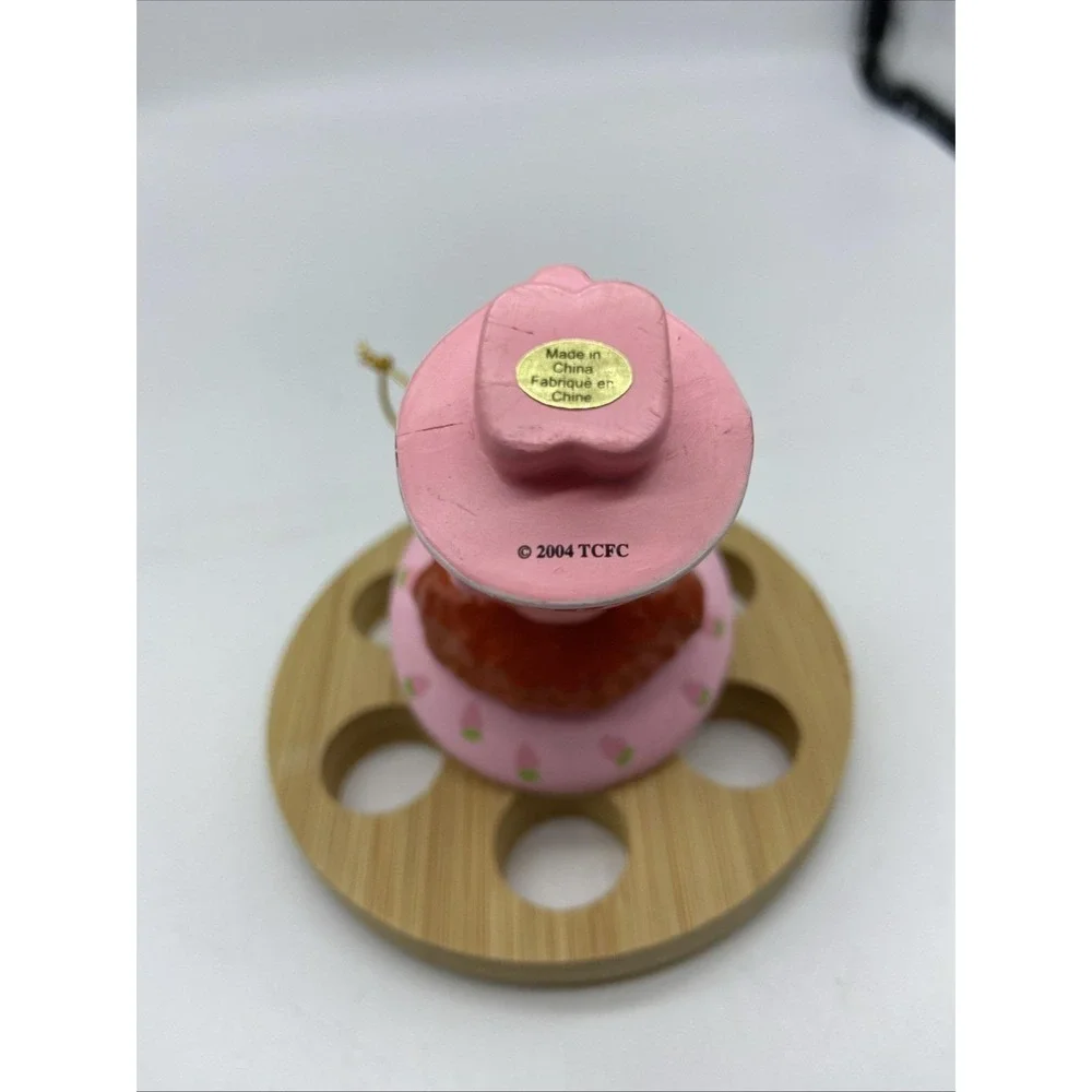 Strawberry Shortcake Candy Cane Christmas Ornament Pink Dress Hat 2004 TCFC - Picture 4 of 5